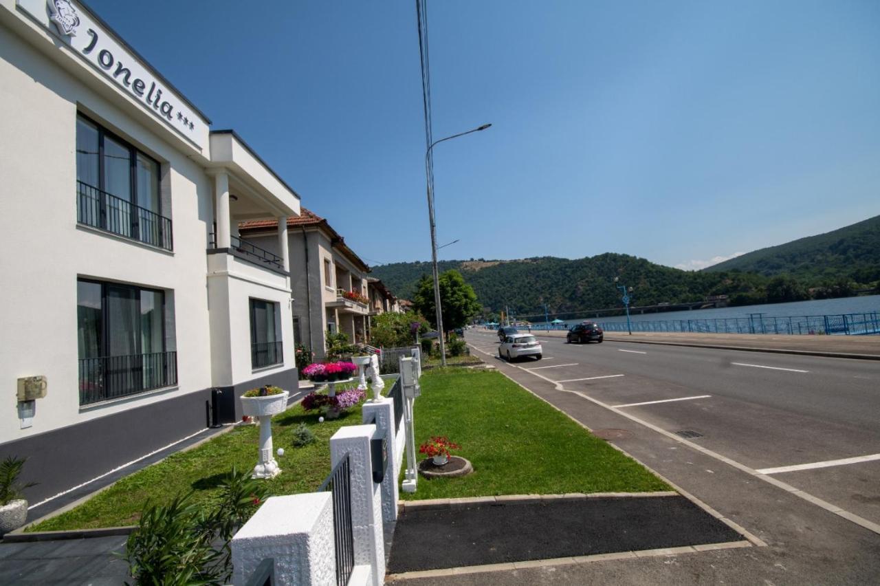 Pensiunea Ionelia Orşova Esterno foto